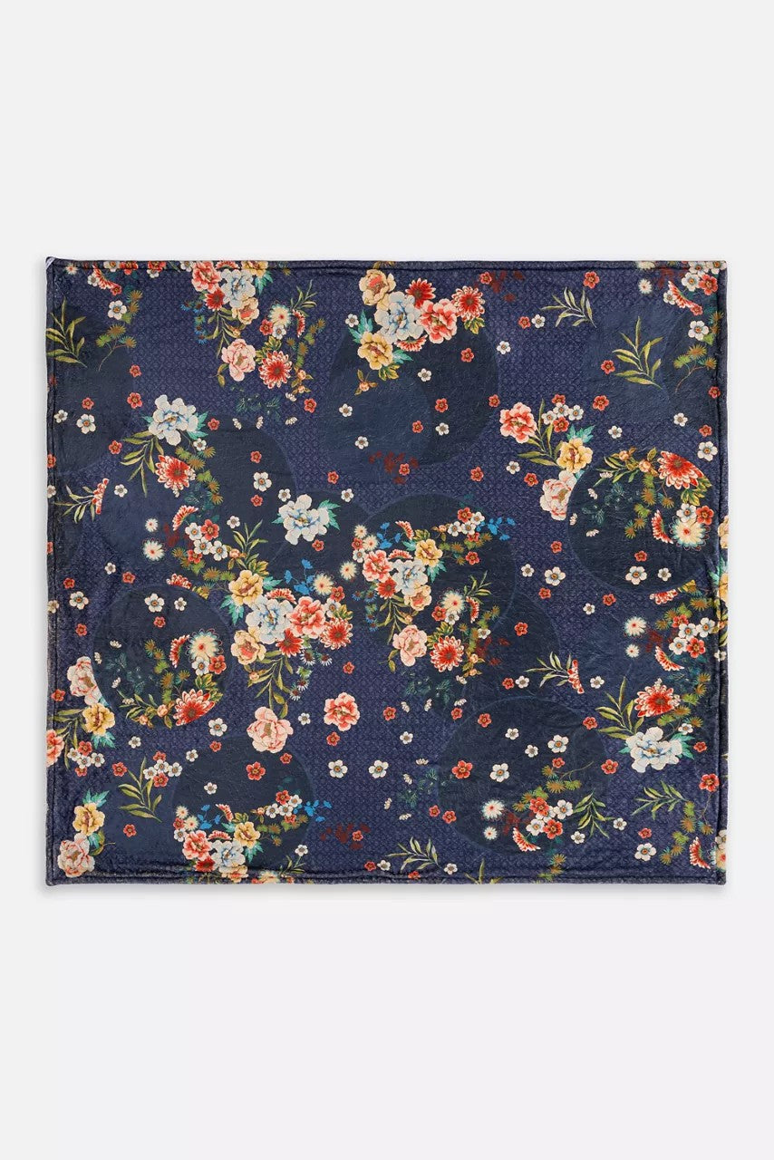 Laurel Canyon Cozy Blanket