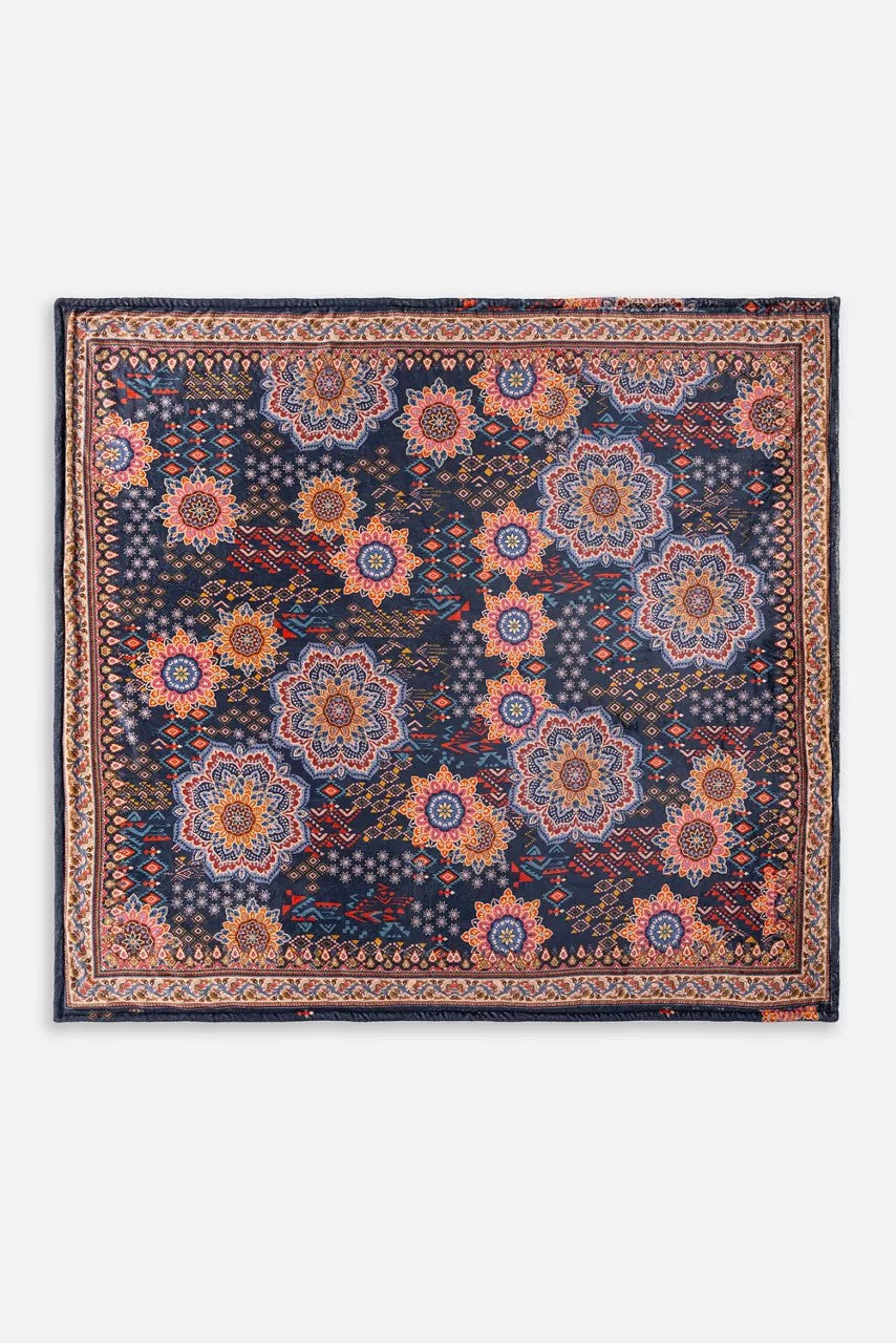 Laurel Canyon Cozy Blanket