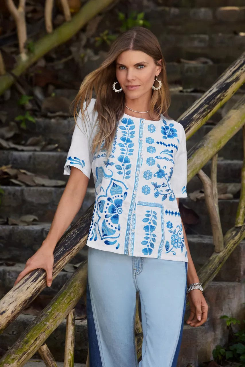 LINEN FLUTTER SLEEVE BLOUSE