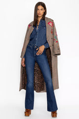 TRENCH COAT