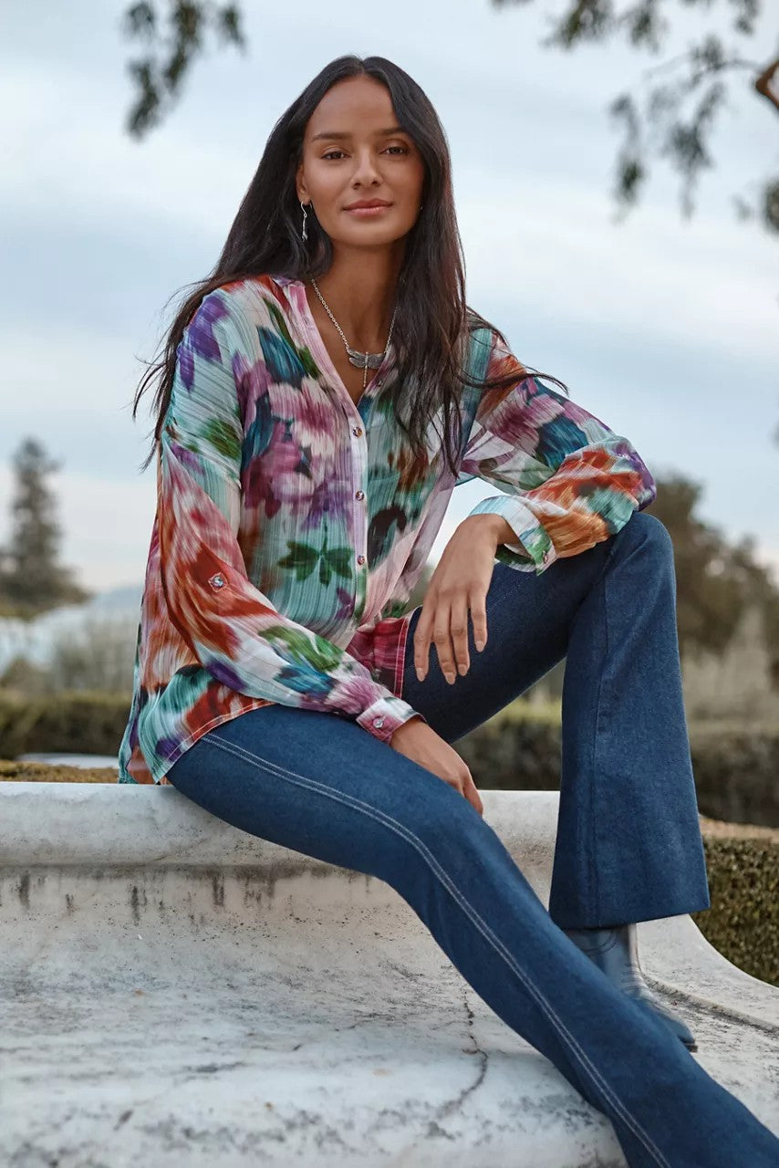 THE OVERSIZED AUDREY SHIRT