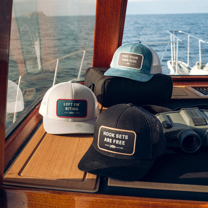 AFTCO Left Em' Biting Fishing Trucker Hat Oyster Gray