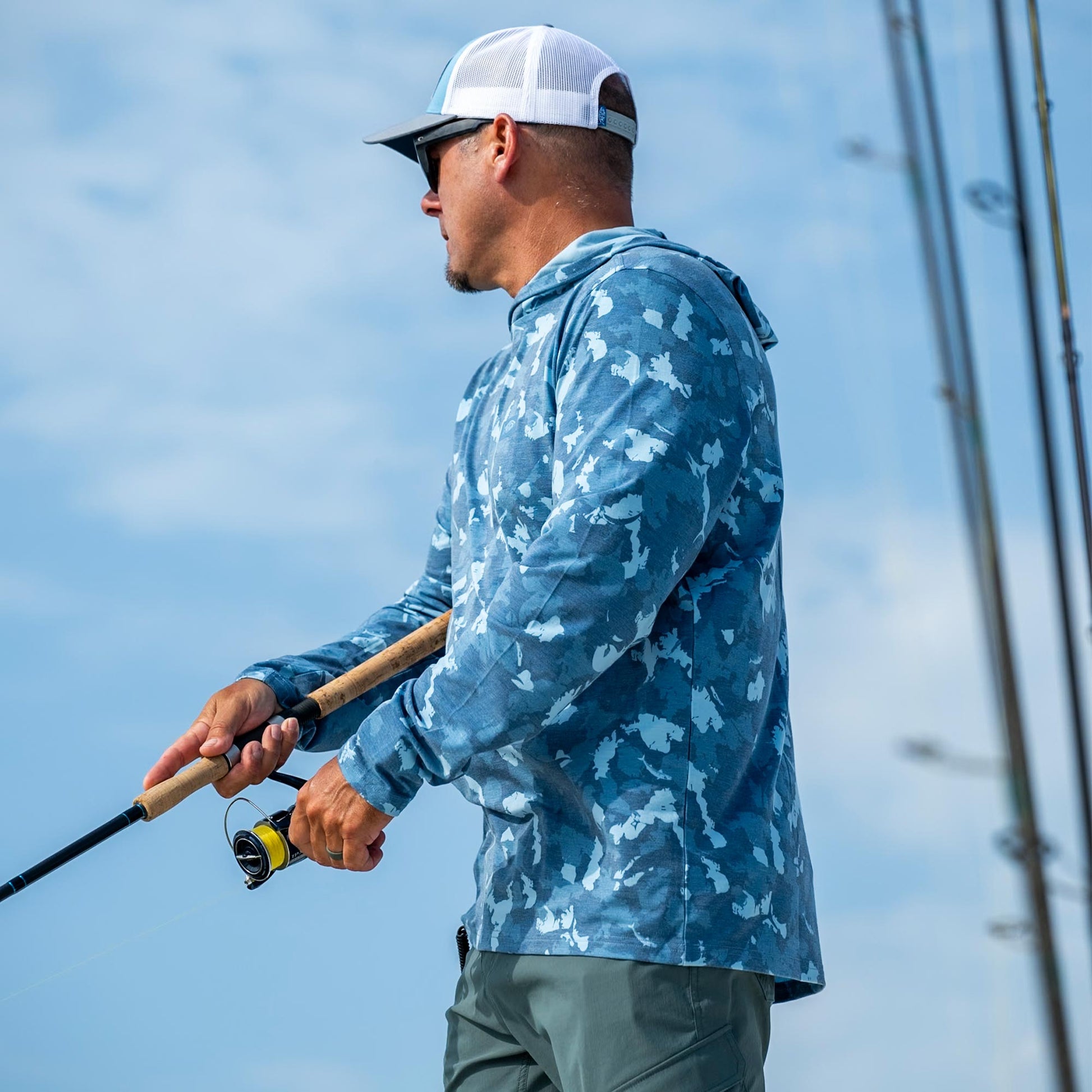 AFTCO Ocean Bound Hooded Performance Shirt Sand Grouper Camo