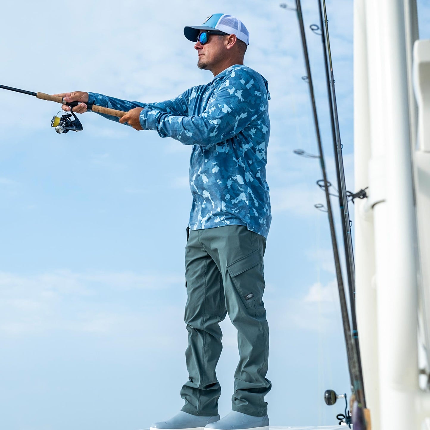 AFTCO Ocean Bound Hooded Performance Shirt Sand Grouper Camo