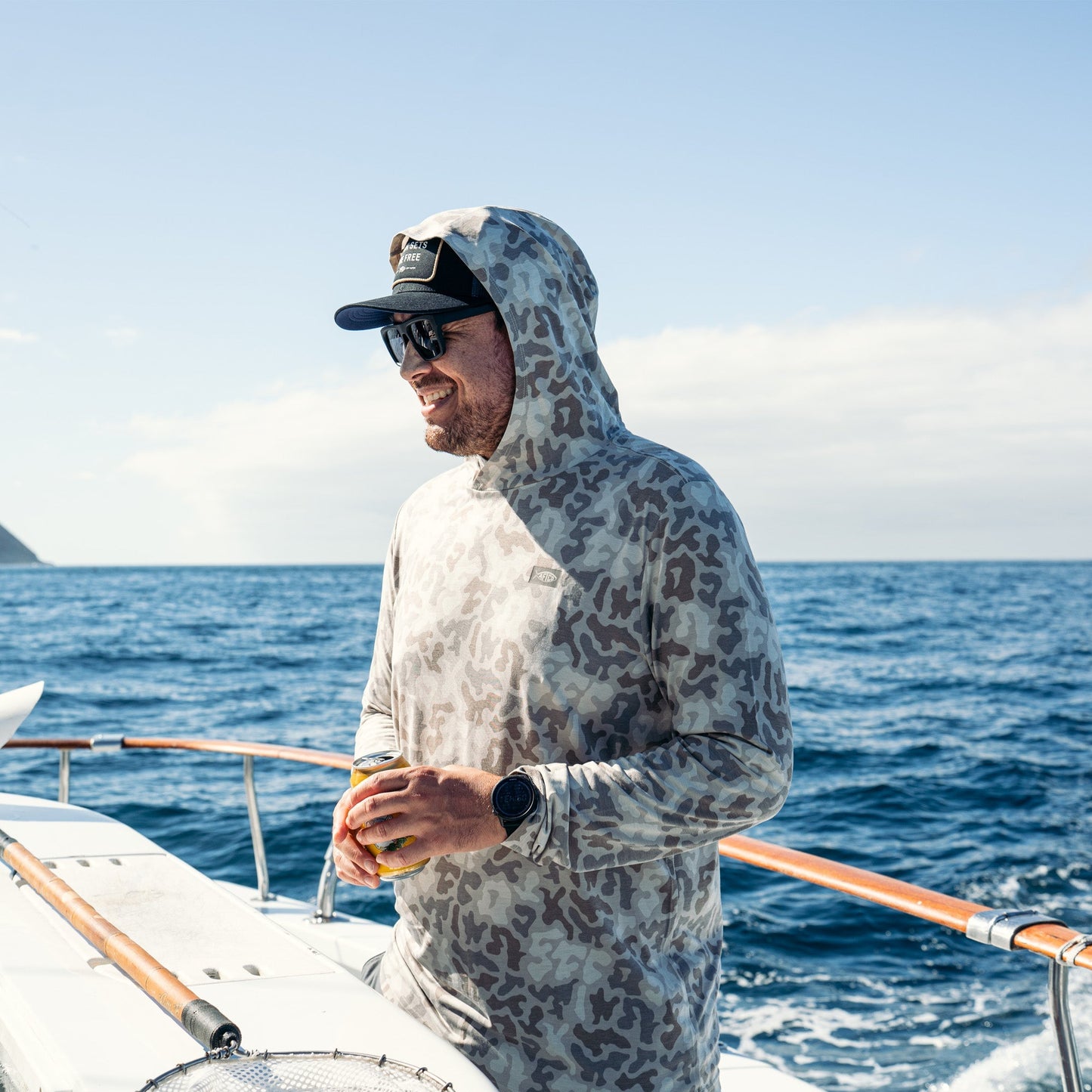 AFTCO Ocean Bound Hooded Performance Shirt Sand Grouper Camo