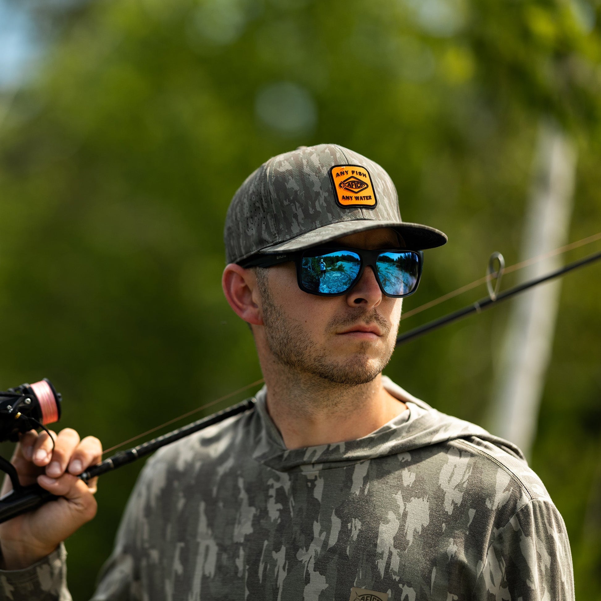 AFTCO Ocean Bound Hooded Performance Shirt Sand Grouper Camo