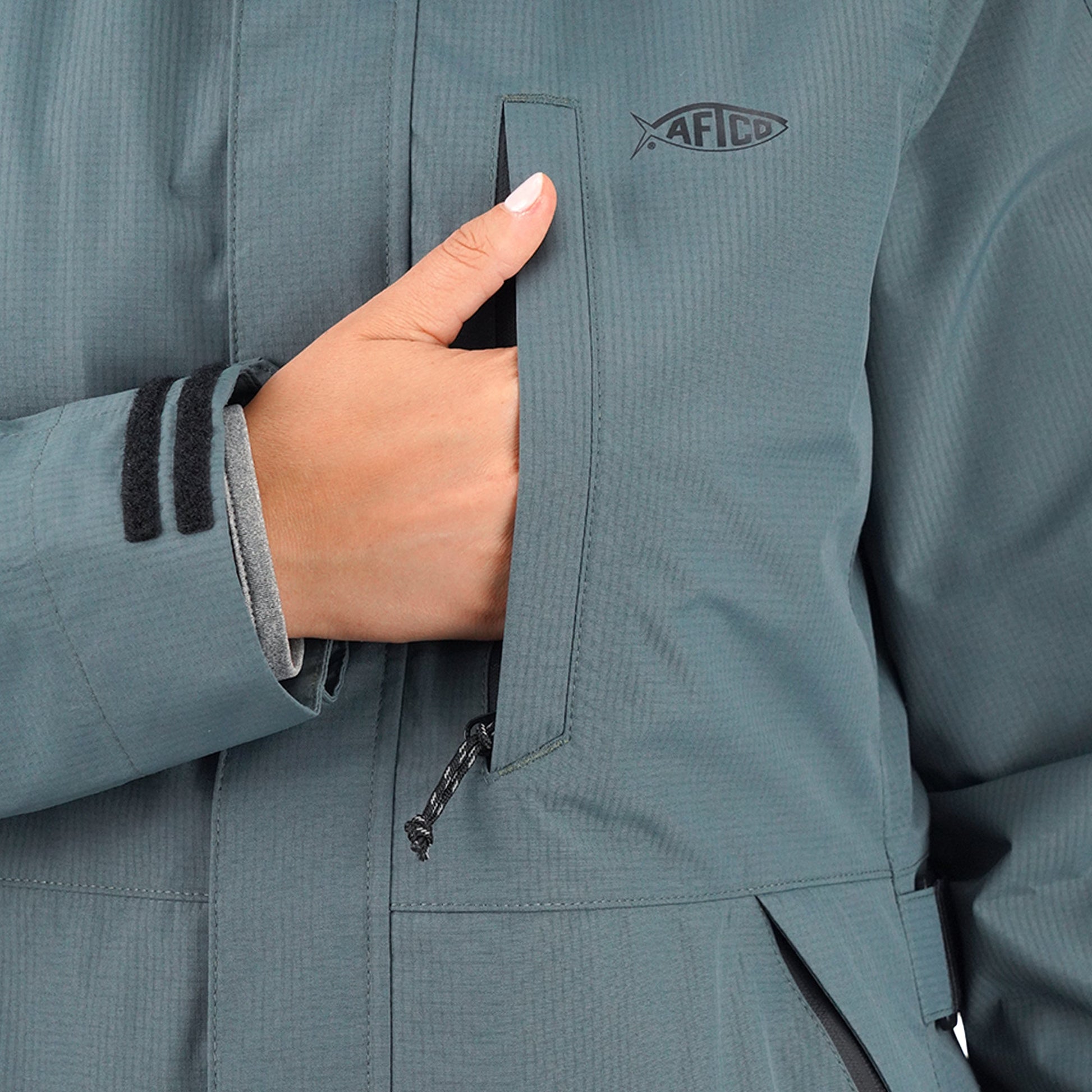 AFTCO Women's Barricade Jacket Depths