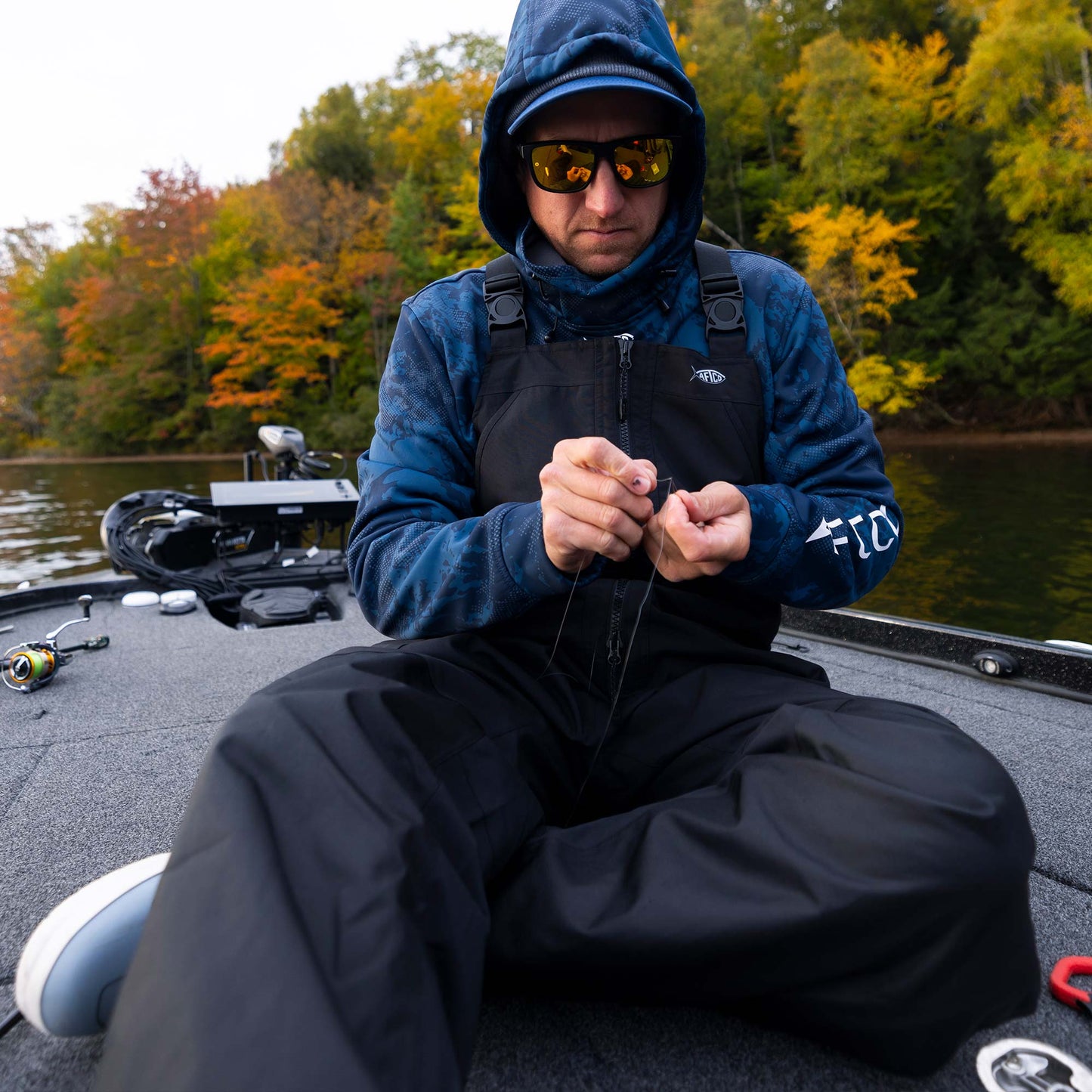 AFTCO Hydrobib Waterproof Fishing Bib Black