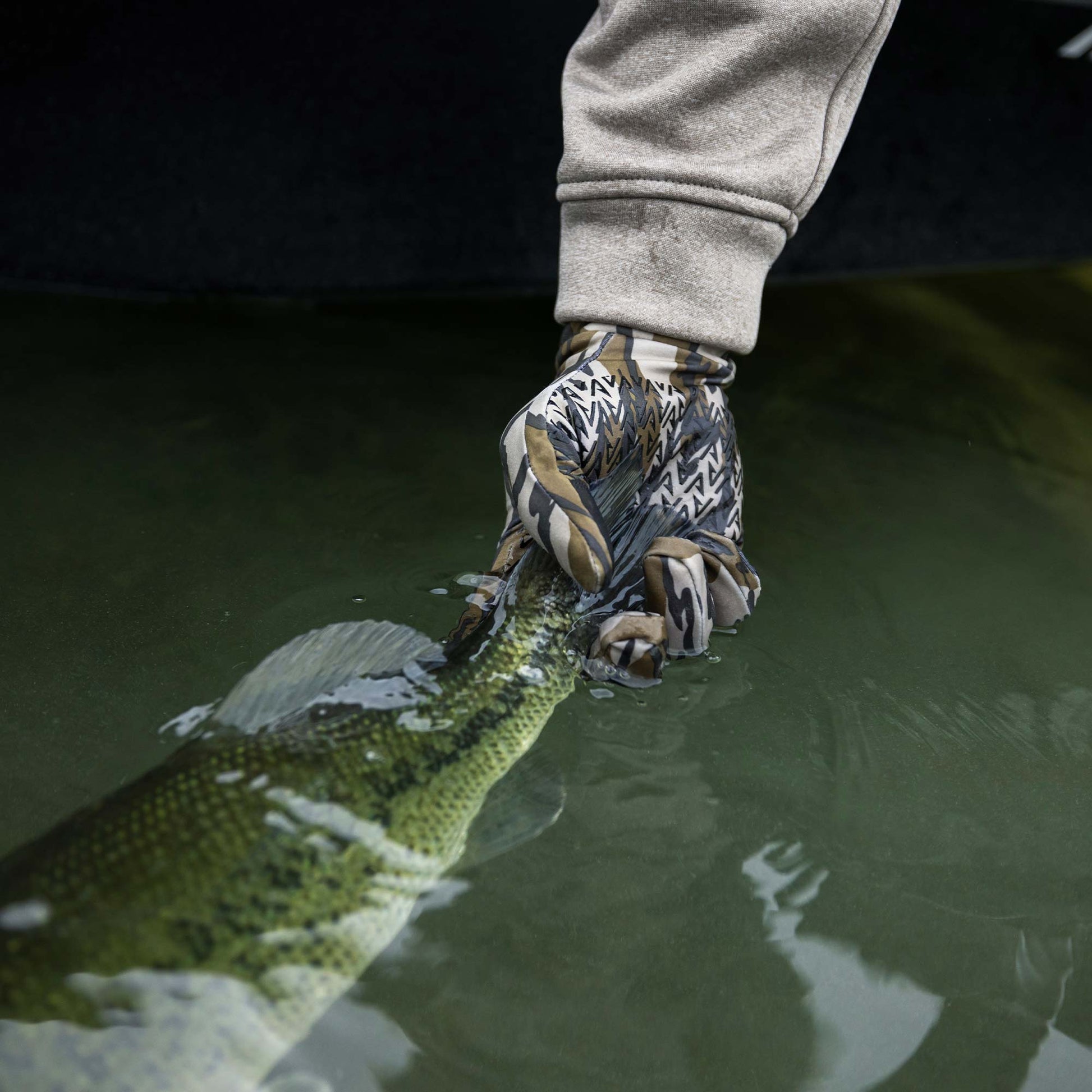 AFTCO Helm Fishing Gloves Black