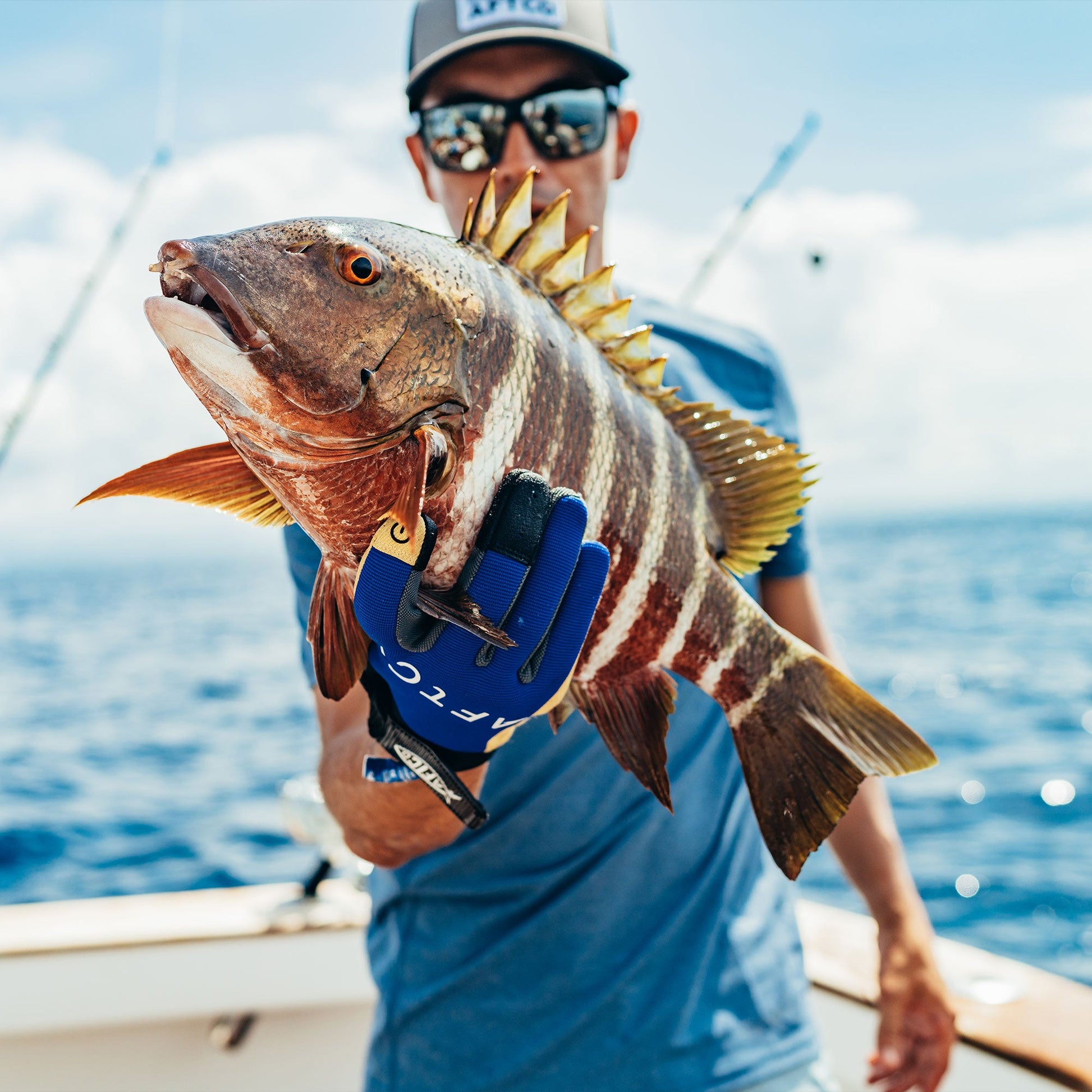 AFTCO Offshore Fishing Release Glove - AFTCO Black Storm Camo