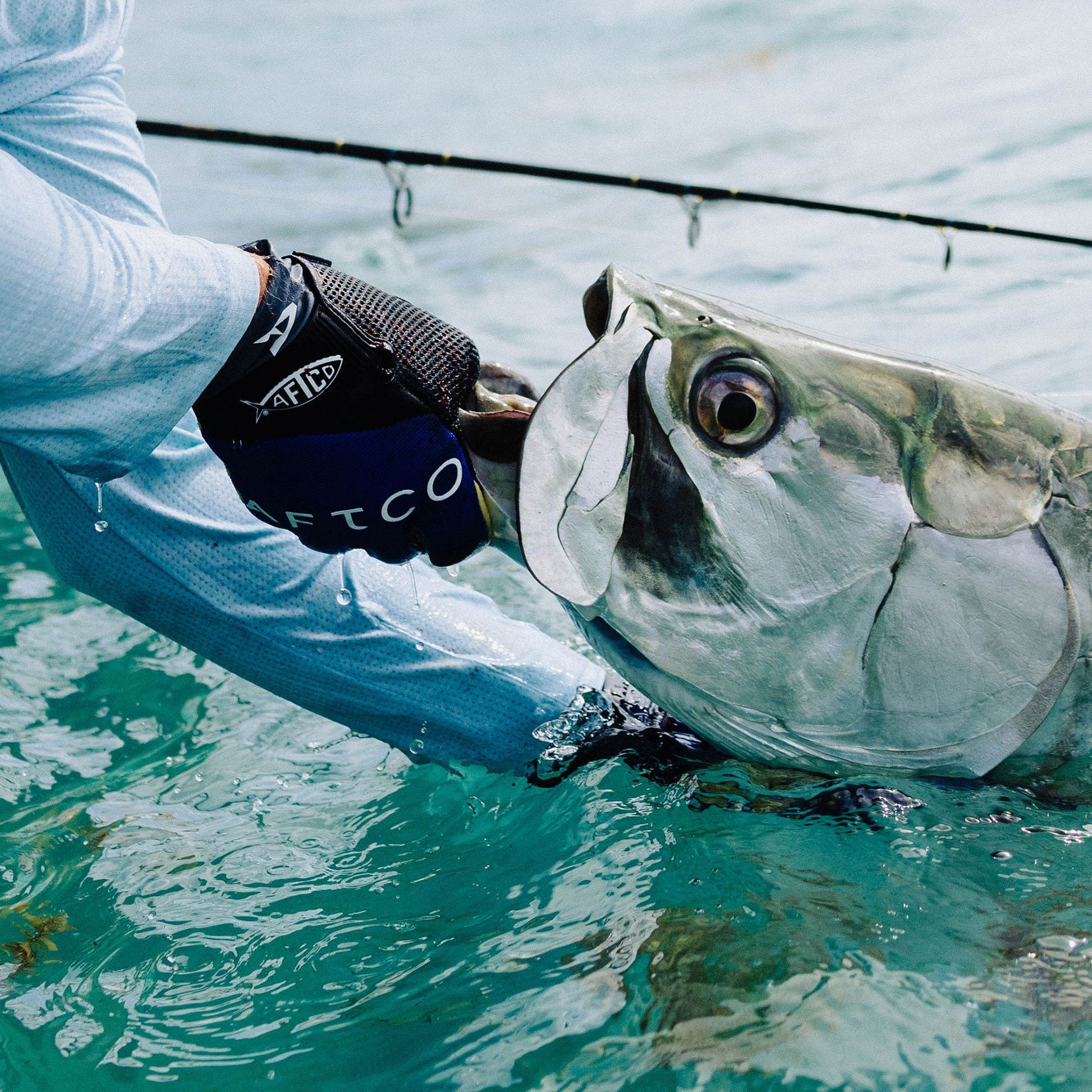AFTCO Offshore Fishing Release Glove - AFTCO Black Storm Camo